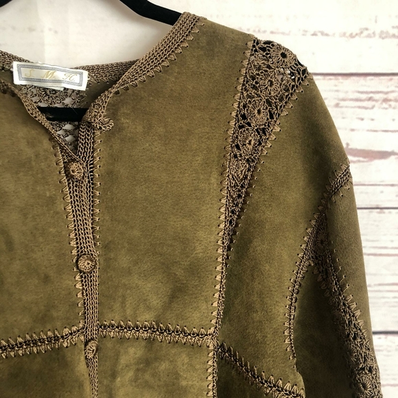 Autumn Green Leather Jacket with Embroidery - Picture 9 of 10